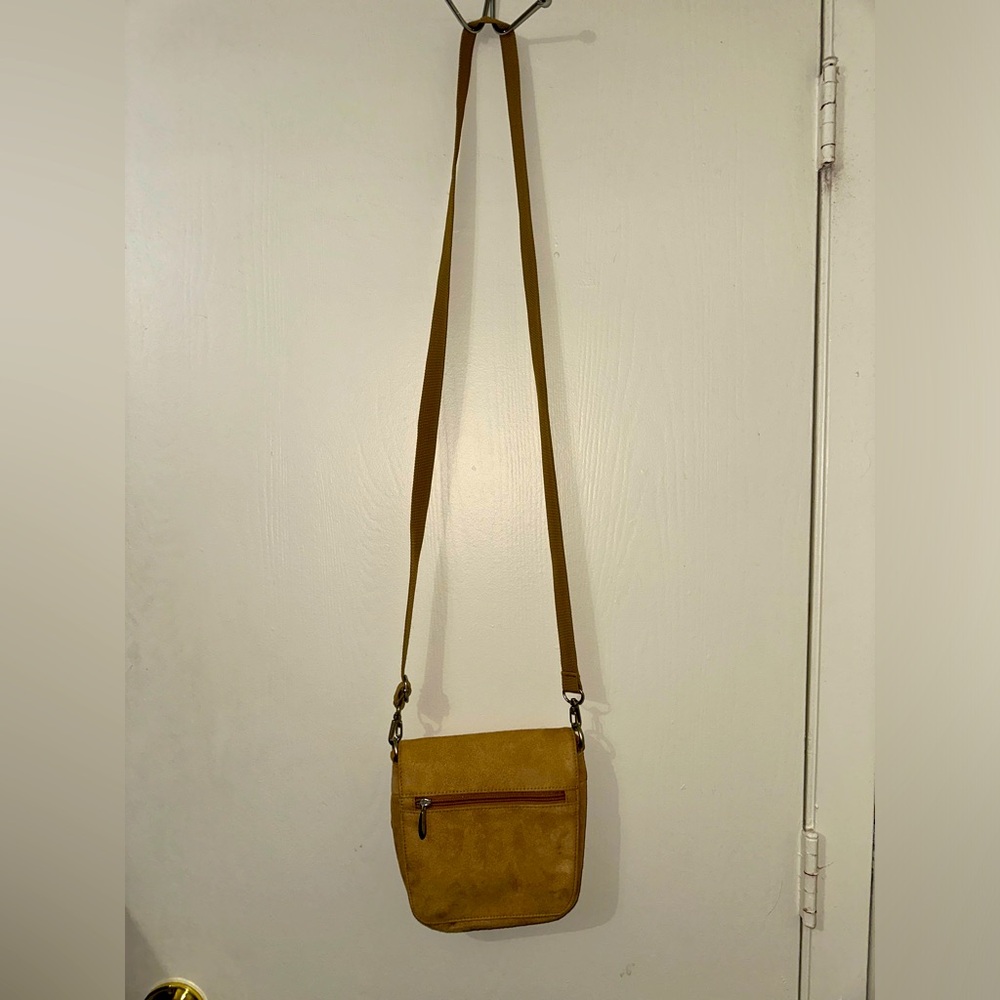 Travelon Light Brown Faux Suede Magnetic Cross Body Bag Travel Bag